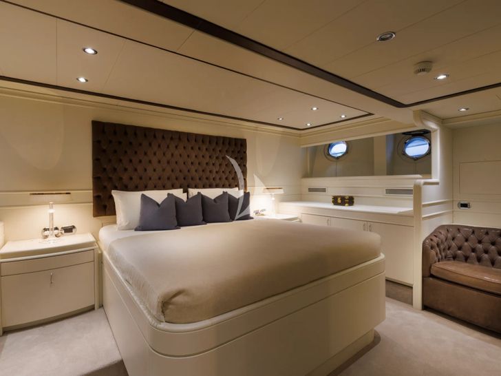 DON CIRO Benetti SD105 - VIP cabin 1 DON CIRO Benetti SD105 - VIP cabin 1