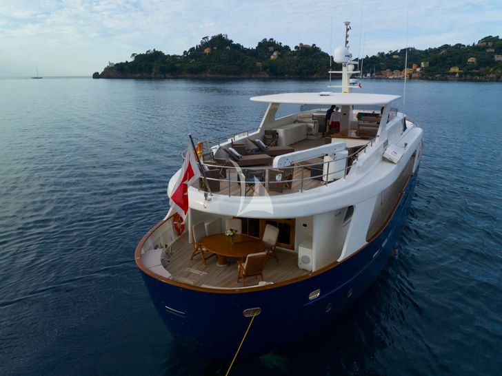 DON CIRO Benetti SD105 - aft shot of the flybridge DON CIRO Benetti SD105 - aft shot of the flybridge