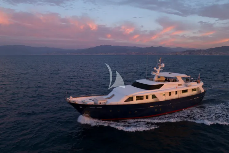 Charter Yacht DON CIRO - Benetti SD105 - 4 Cabins - Genoa - Naples - Capri - Positano - Amalfi Coast - Italy