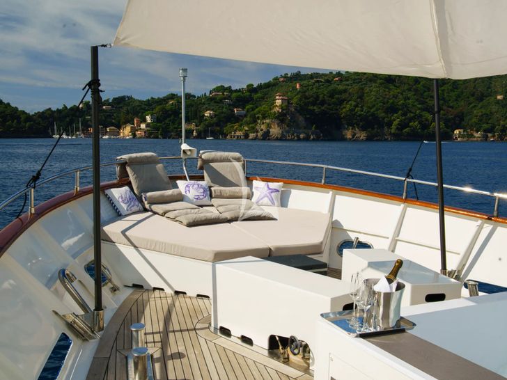 DON CIRO Benetti SD105 - foredeck DON CIRO Benetti SD105 - foredeck