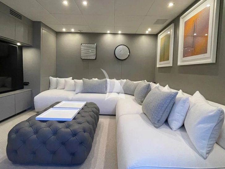 D'ONE D Leopard(Arno 46)- cinema room D'ONE D Leopard(Arno 46)- cinema room