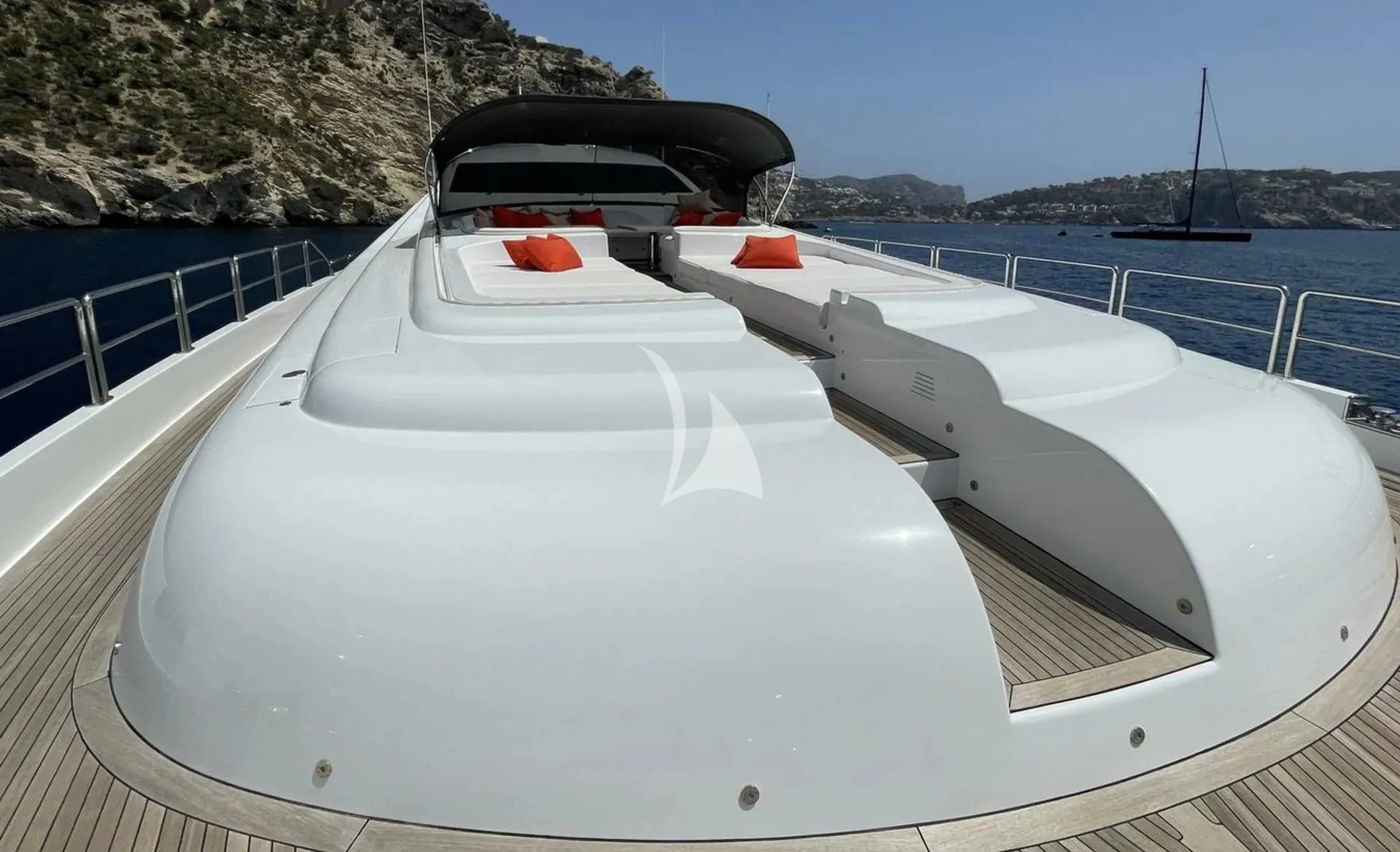 Charter Yacht D'ONE D - Leopard 46 - 5 Cabins - Cannes - St Tropez - Nice - Antibes - Monaco - French Riviera