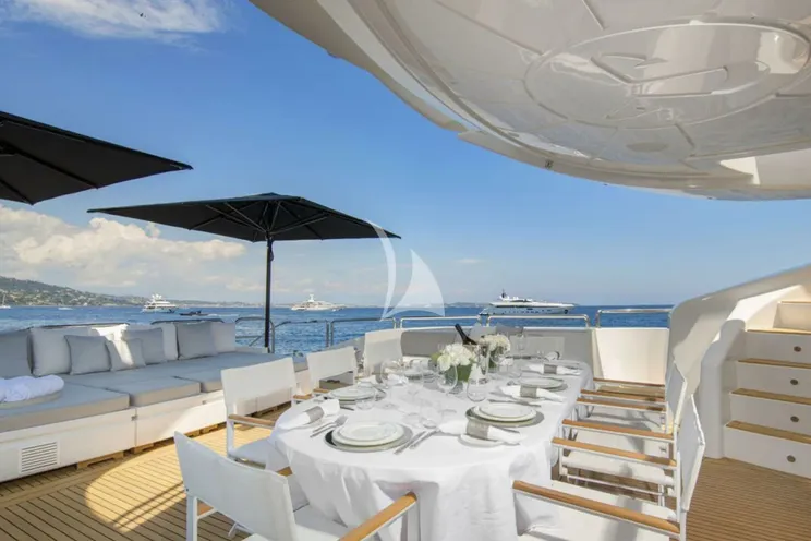 Charter Yacht D'ONE D - Leopard 46 - 5 Cabins - Cannes - St Tropez - Nice - Antibes - Monaco - French Riviera