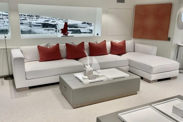 Charter Yacht D'ONE D - Leopard 46 - 5 Cabins - Cannes - St Tropez - Nice - Antibes - Monaco - French Riviera