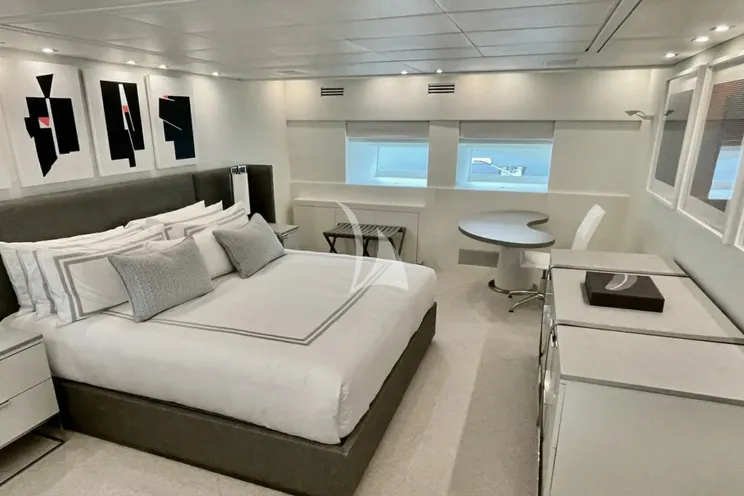 Charter Yacht D'ONE D - Leopard 46 - 5 Cabins - Cannes - St Tropez - Nice - Antibes - Monaco - French Riviera