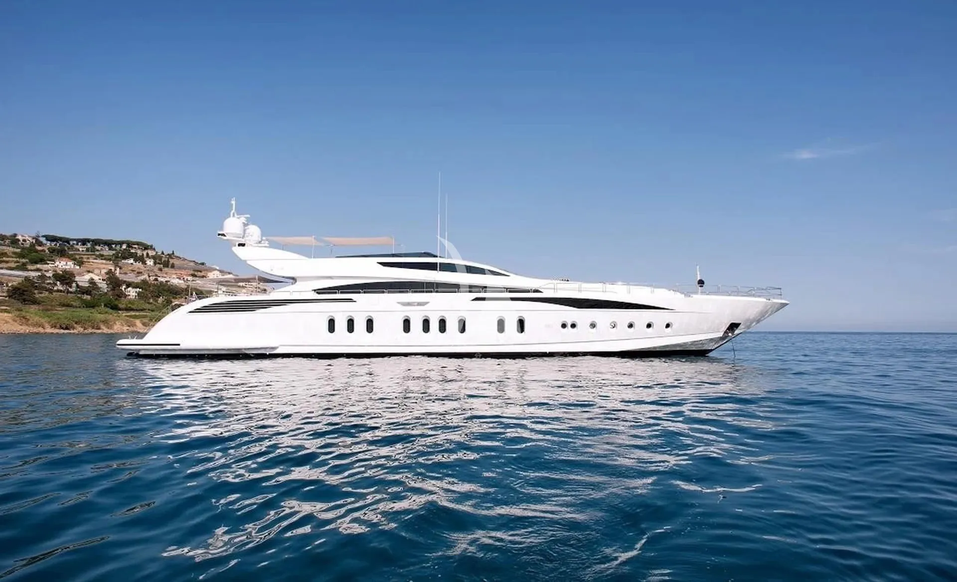 Charter Yacht D'ONE D - Leopard 46 - 5 Cabins - Cannes - St Tropez - Nice - Antibes - Monaco - French Riviera