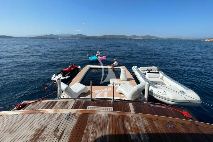 Charter Yacht D'ONE D - Leopard 46 - 5 Cabins - Cannes - St Tropez - Nice - Antibes - Monaco - French Riviera