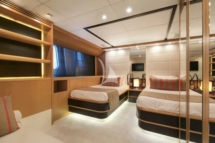 Charter Yacht D'ONE D - Leopard 46 - 5 Cabins - Cannes - St Tropez - Nice - Antibes - Monaco - French Riviera