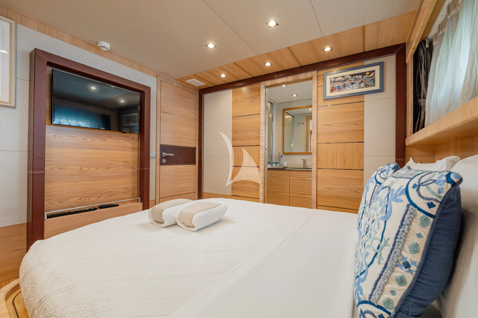 DON MICHELE C Boats 27m - VIP cabin 2 bed and TV
