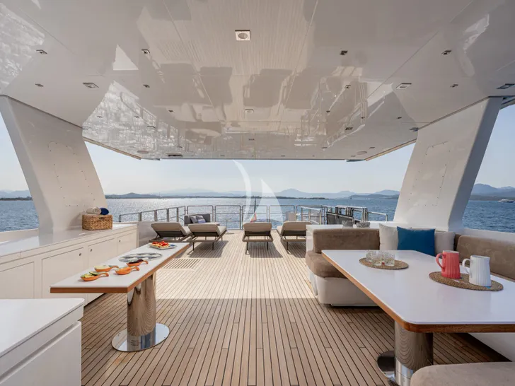 DON MICHELE C Boats 27m - sundeck dining lounge DON MICHELE C Boats 27m - sundeck dining lounge