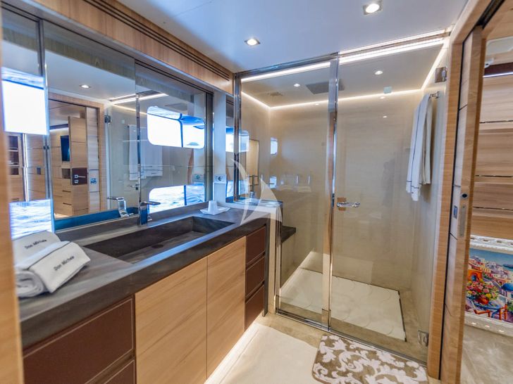 DON MICHELE C Boats 27m - master cabin bathroom DON MICHELE C Boats 27m - master cabin bathroom