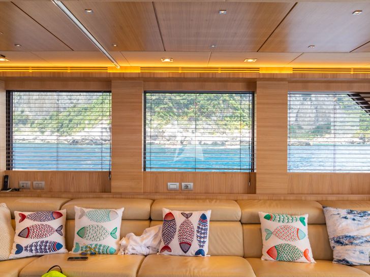 DON MICHELE C Boats 27m - saloon seating DON MICHELE C Boats 27m - saloon seating