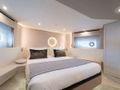 DONNA Azimut 68 Fly - VIP cabin DONNA Azimut 68 Fly - VIP cabin