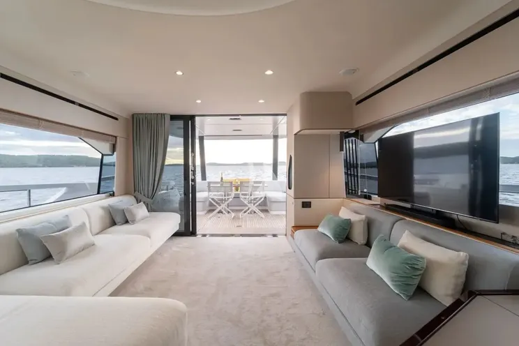 Charter Yacht DONNA - Azimut 68 Fly - 4 Cabins - Sibenik - Split - Dubrovnik - Croatia