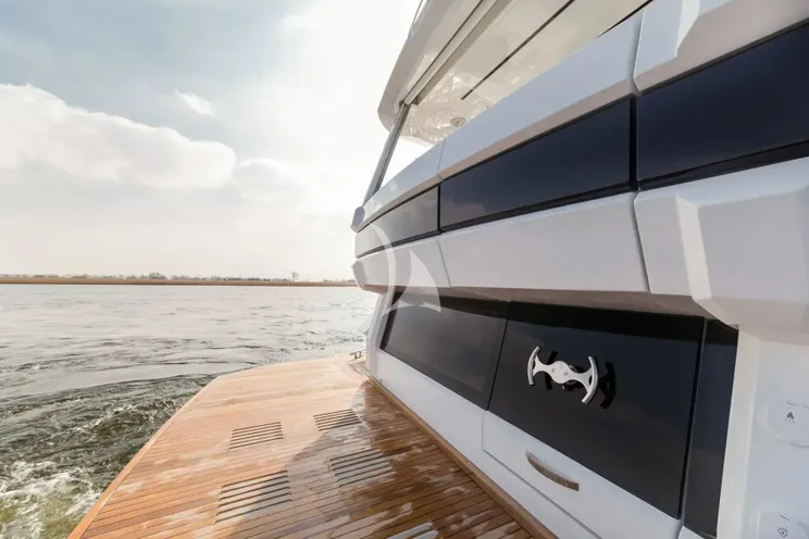 Charter Yacht DON`T TELL MOM - Galeon 640 Fly - 4 Cabins - Miami - Florida