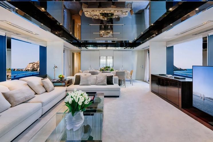 Charter Yacht DON'T WORRY - Riva Dolcevita 110 - 5 Cabins - Athens - Mykonos - Paros - Cyclades - Greece