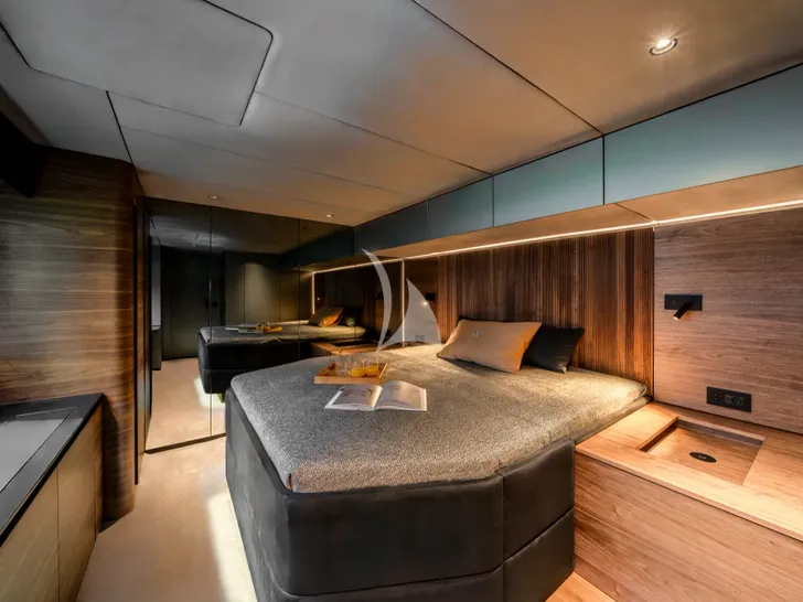 DOUBLE HAPPINESS Sunreef 60 Eco Power - Master Cabin DOUBLE HAPPINESS Sunreef 60 Eco Power - Master Cabin