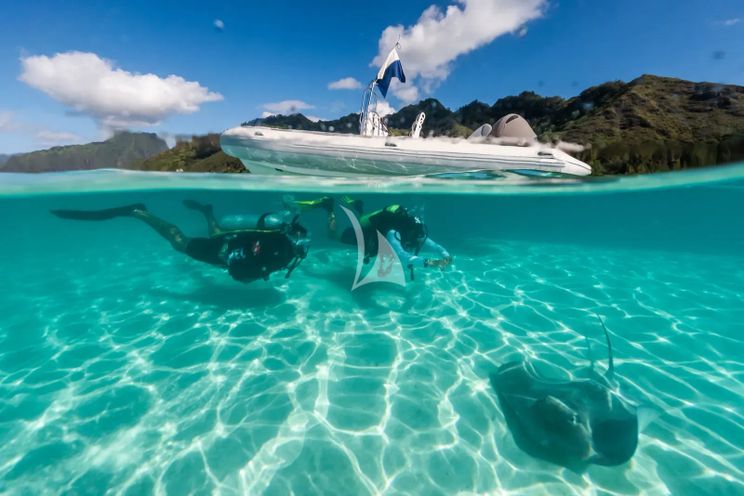 Charter Yacht DOUCE FRANCE - Alu Marine 42m - 6 Cabins - Raiatea - Bora Bora - Huahine - Tahiti