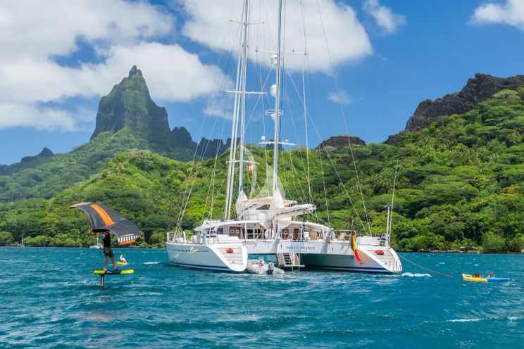 Charter Yacht DOUCE FRANCE - Alu Marine 42m - 6 Cabins - Raiatea - Bora Bora - Huahine - Tahiti