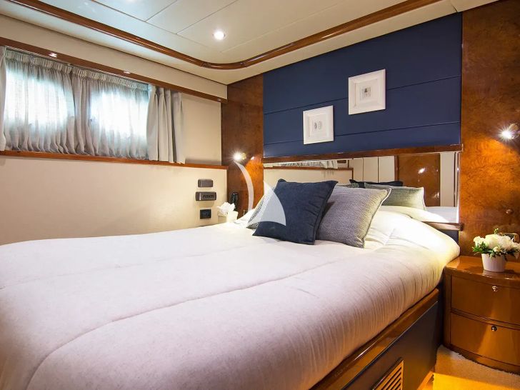 DREAM B Giant 99 - VIP cabin 3 DREAM B Giant 99 - VIP cabin 3