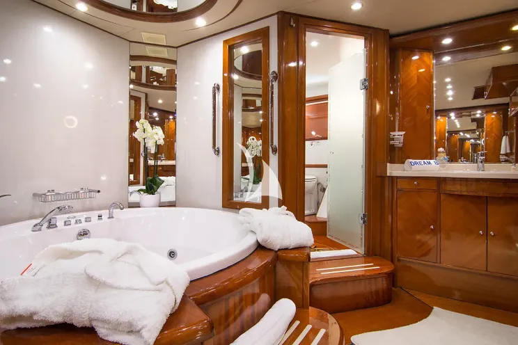 Charter Yacht DREAM B - Giant 99 - 5 Cabins - Athens - Mykonos - Paros - Cyclades - Greece
