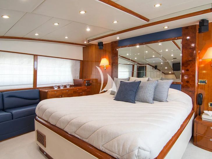 DREAM B Giant 99 - master cabin DREAM B Giant 99 - master cabin