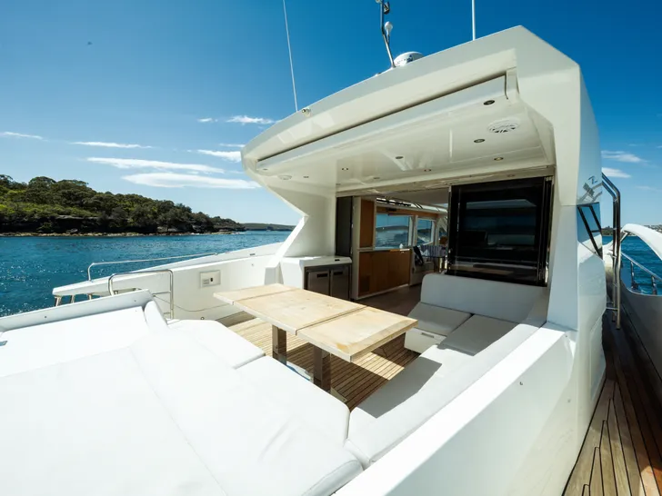 IMPLUSE Numarine 62 Flybridge - aft deck IMPLUSE Numarine 62 Flybridge - aft deck