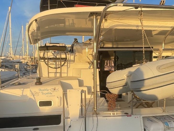 DOUBLE TROUBLE Lagoon 42 - aft DOUBLE TROUBLE Lagoon 42 - aft