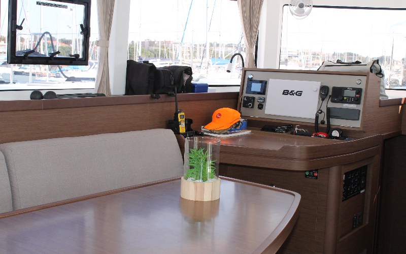 Charter Yacht DOUBLE TROUBLE - Lagoon 42 - 4 Cabins - St Raphael - Cannes - St Tropez - Nice - Antibes - Monaco - French Riviera