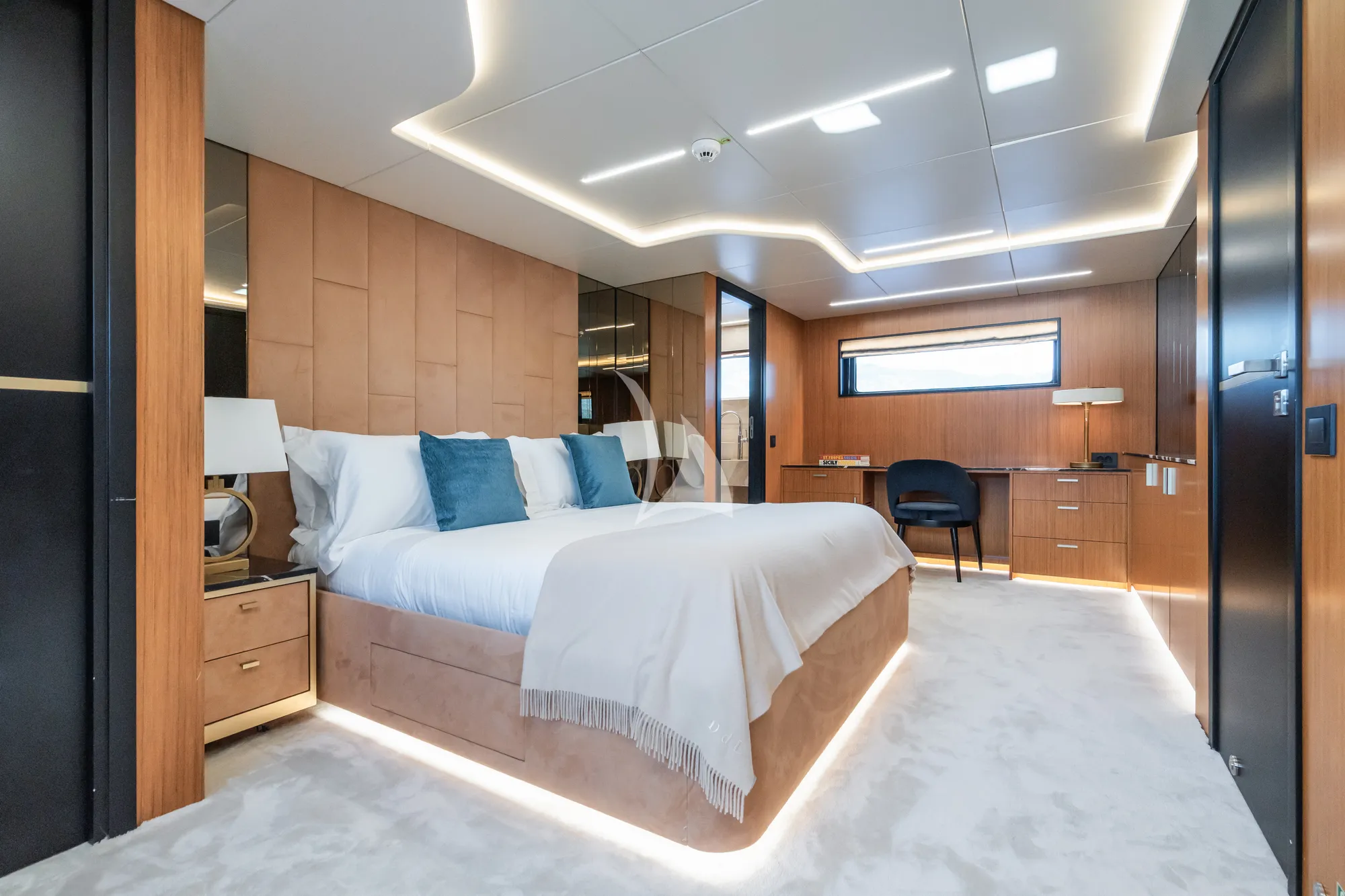 DULCE DE LECHE Blaundus B30 - VIP cabin 2