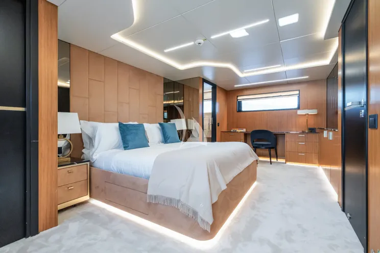 Charter Yacht DULCE DE LECHE - Blaundus B30 - 5 Cabins - Cannes - Monaco - St Tropez - Nice - The French Riviera