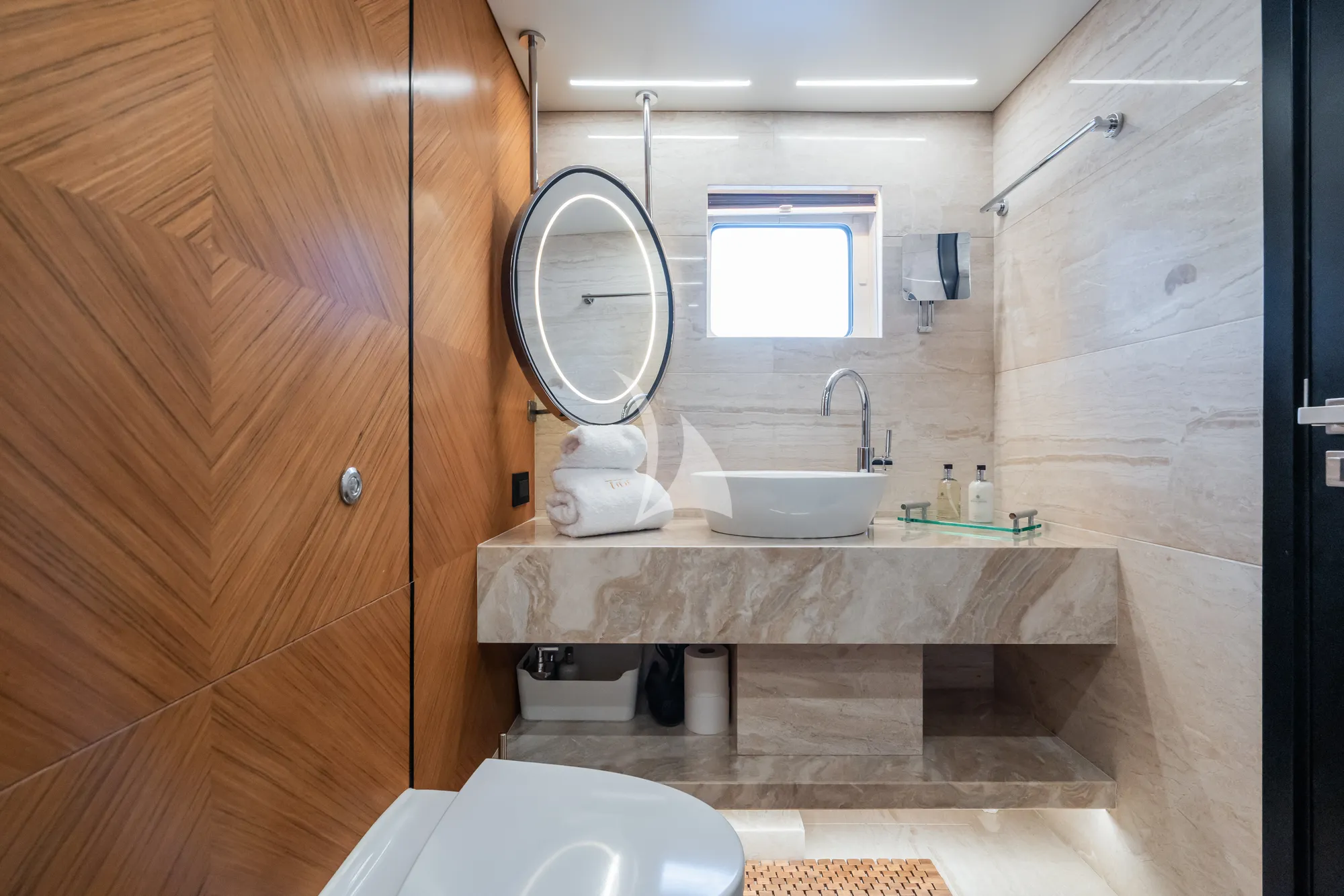 DULCE DE LECHE Blaundus B30 - VIP cabin 3 bathroom