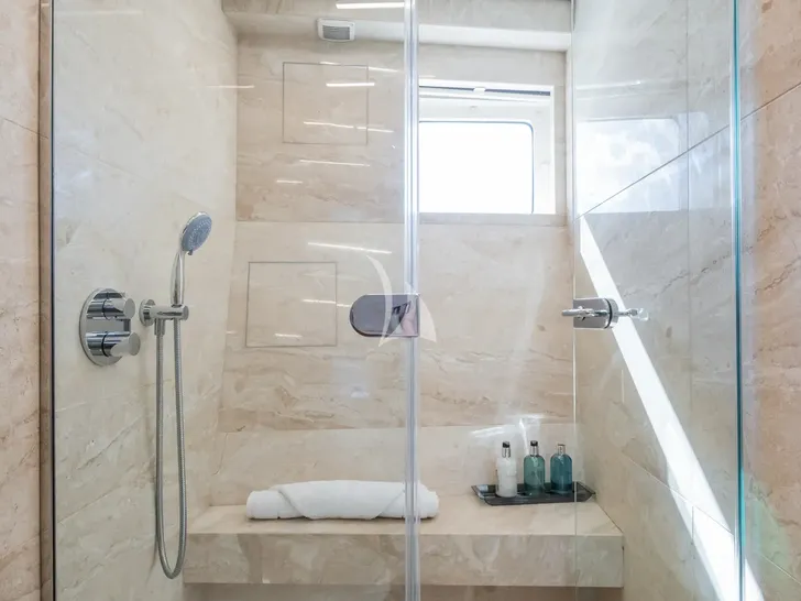 DULCE DE LECHE Blaundus B30 - VIP cabin 5 bathroom DULCE DE LECHE Blaundus B30 - VIP cabin 5 bathroom