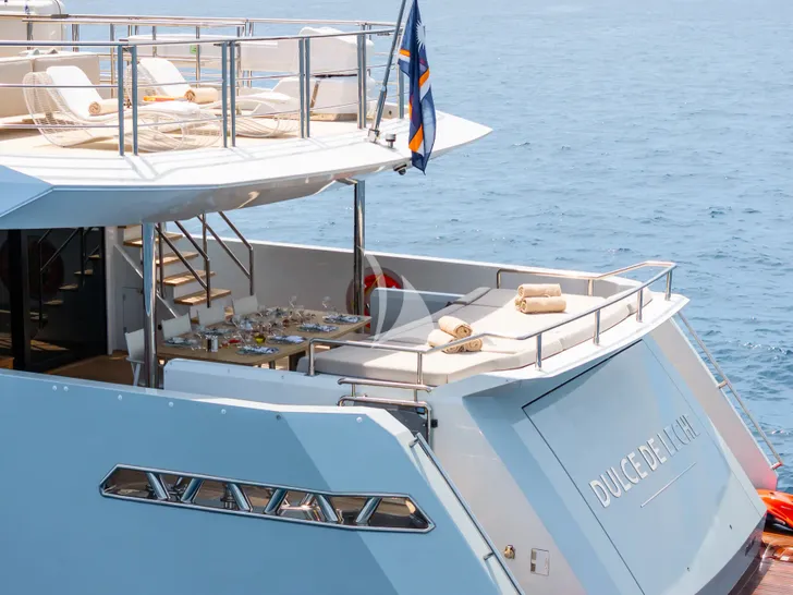 DULCE DE LECHE Blaundus B30 - main aft deck DULCE DE LECHE Blaundus B30 - main aft deck
