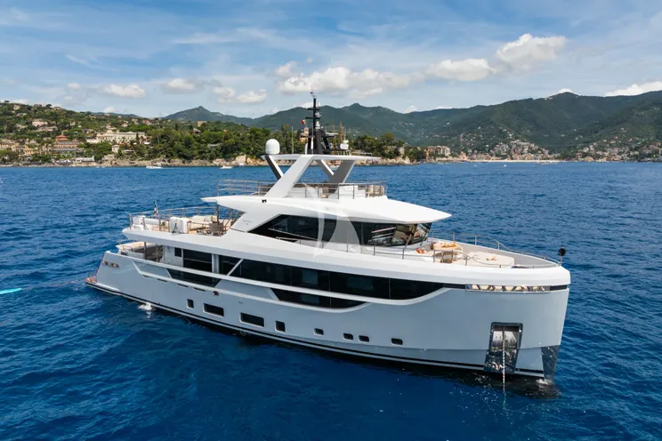 Charter Yacht DULCE DE LECHE - Blaundus B30 - 5 Cabins - Cannes - Monaco - St Tropez - Nice - The French Riviera
