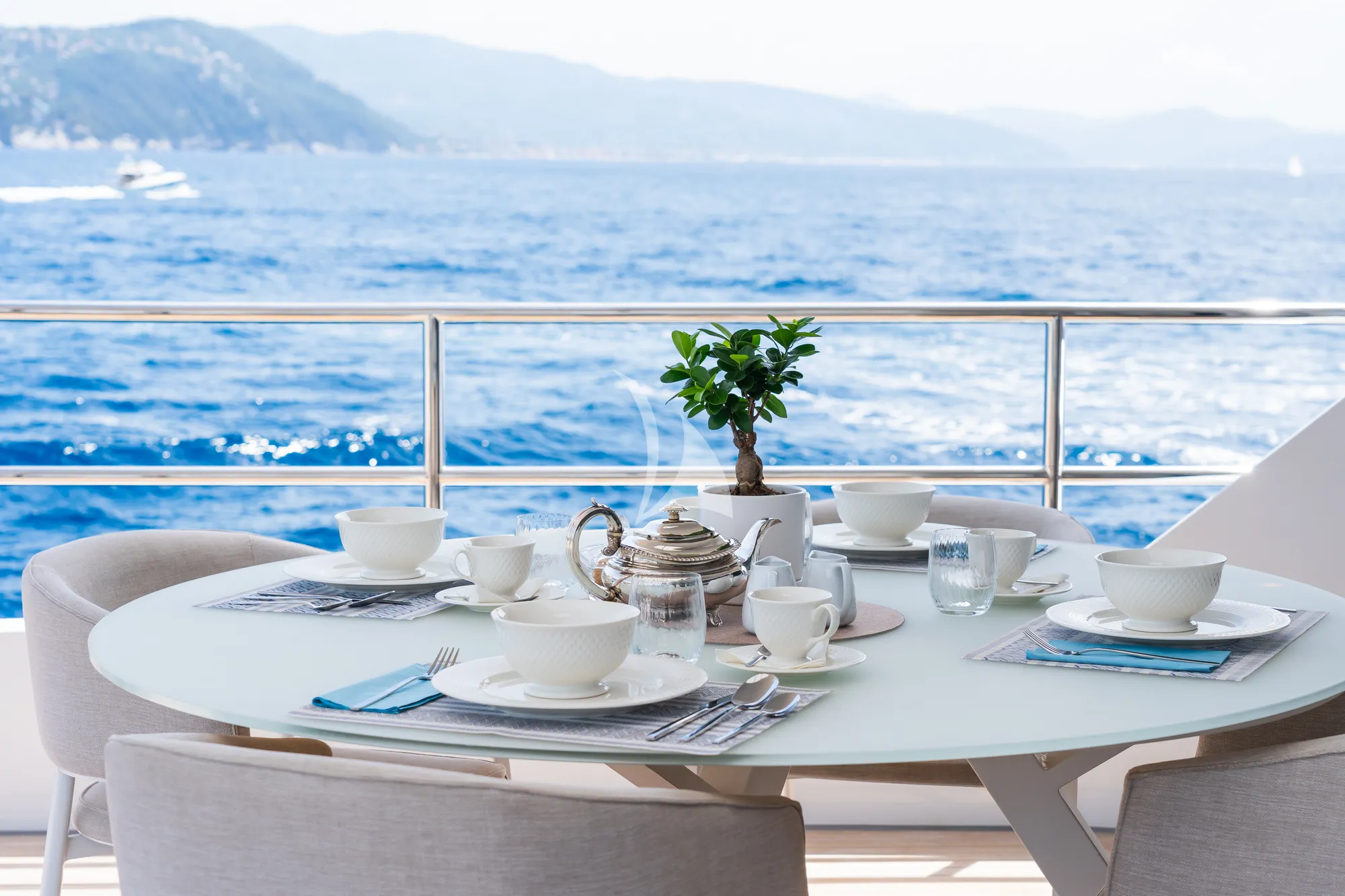 DULCE DE LECHE Blaundus B30 - sky deck alfresco dining area