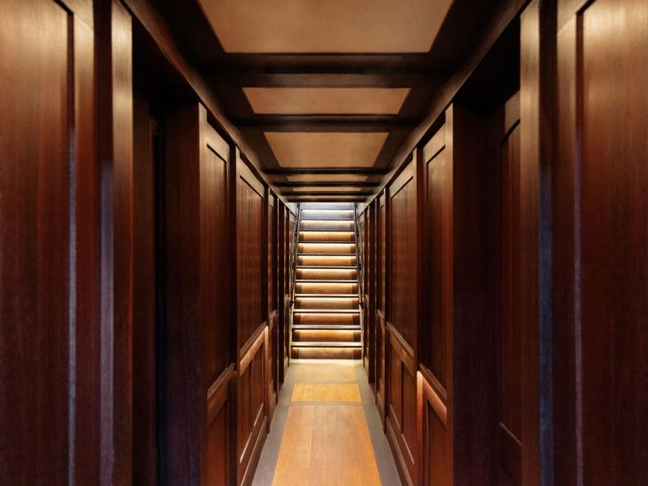 DUNIA BARU Phinisi 51m - cabin hallway DUNIA BARU Phinisi 51m - cabin hallway