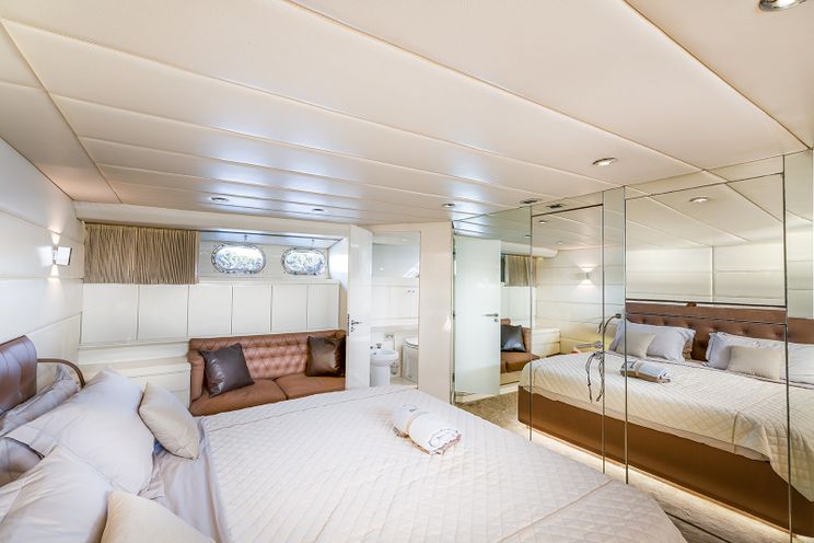 Charter Yacht DIAMS - Astondoa 69 - 4 Cabins - Cannes - Nice - St Tropez - French Riviera