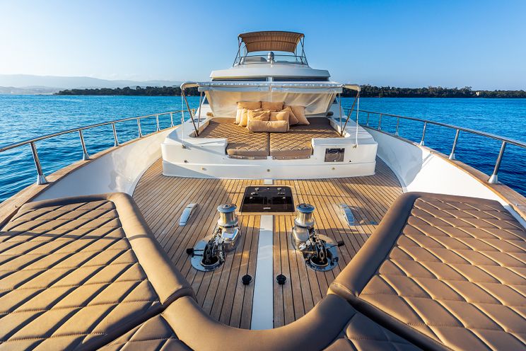Charter Yacht DIAMS - Astondoa 69 - 4 Cabins - Cannes - Nice - St Tropez - French Riviera