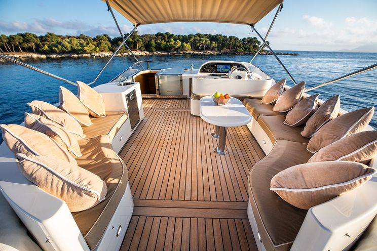 Charter Yacht DIAMS - Astondoa 69 - 4 Cabins - Cannes - Nice - St Tropez - French Riviera