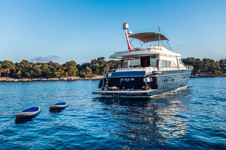Charter Yacht DIAMS - Astondoa 69 - 4 Cabins - Cannes - Nice - St Tropez - French Riviera