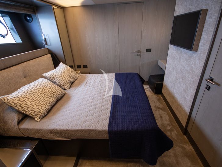 E3 Ferretti 850 VIP cabin 1 E3 Ferretti 850 VIP cabin 1