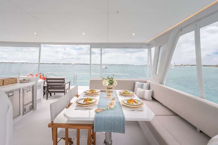 Charter Yacht EARNOUT - Two Oceans 555 - 3 Cabins - Nassau - Exumas - Bahamas