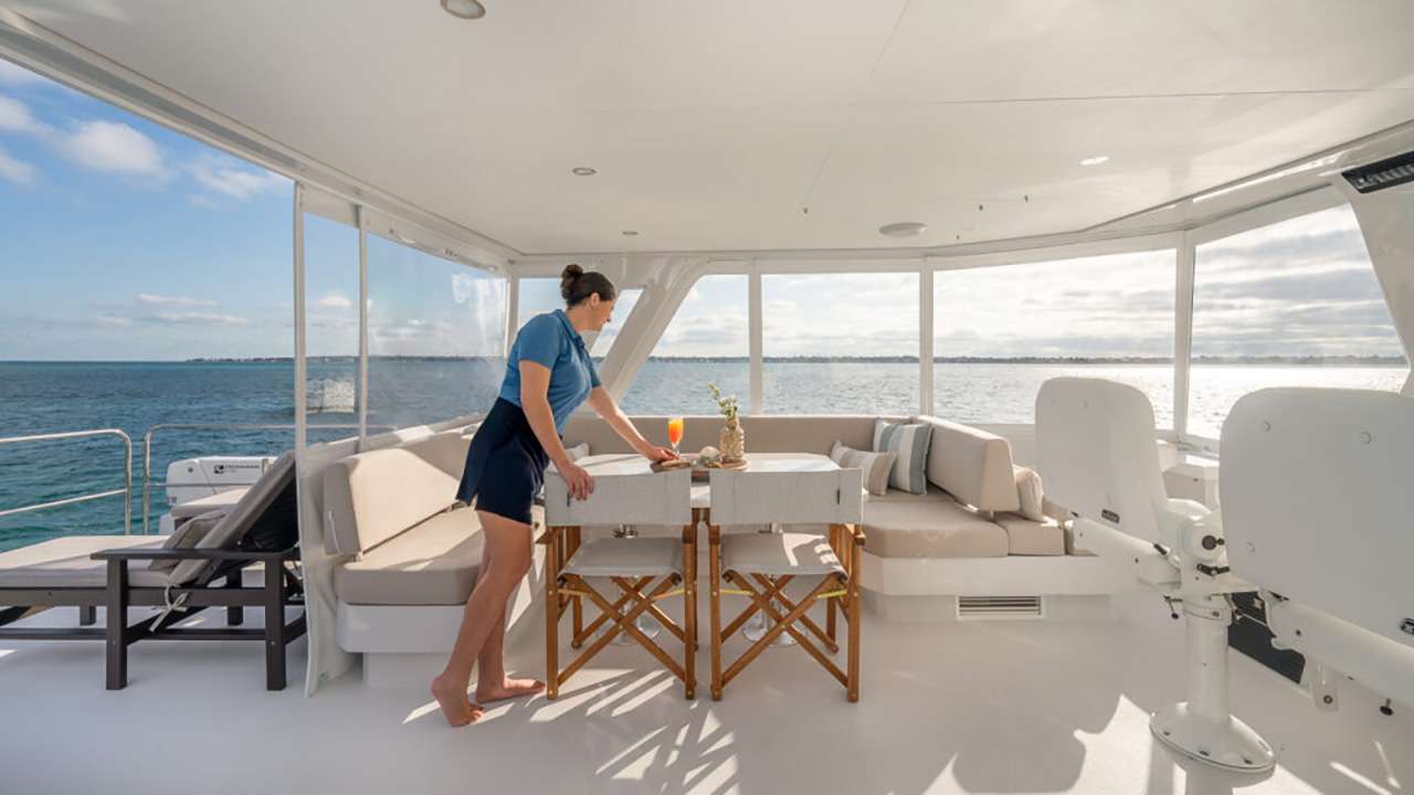 Charter Yacht EARNOUT - Two Oceans 555 - 3 Cabins - Nassau - Exumas - Bahamas