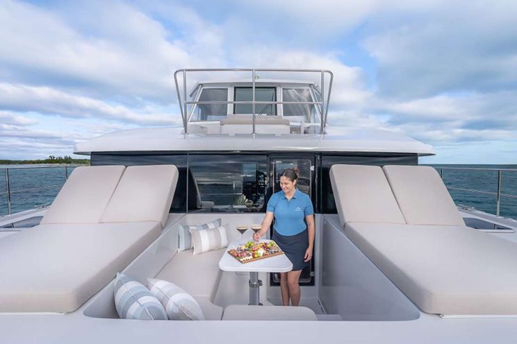 Charter Yacht EARNOUT - Two Oceans 555 - 3 Cabins - Nassau - Exumas - Bahamas