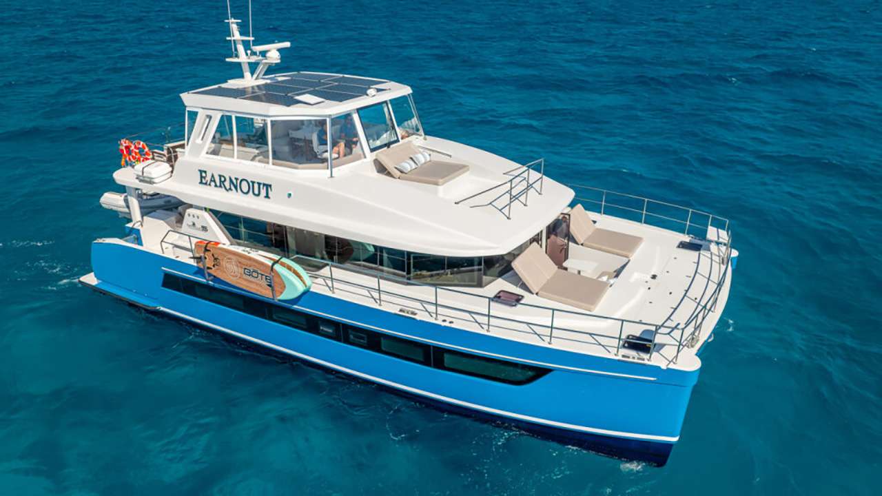 EARNOUT - Two Oceans 555 - 3 Cabins - Nassau - Exumas - Bahamas