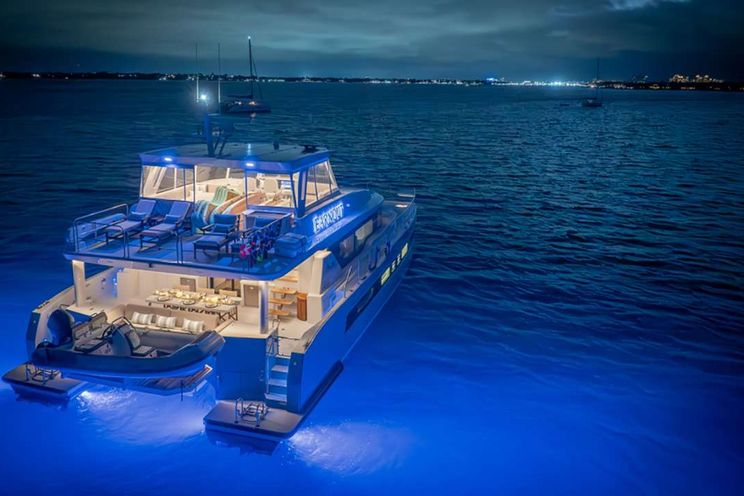 Charter Yacht EARNOUT - Two Oceans 555 - 3 Cabins - Nassau - Exumas - Bahamas