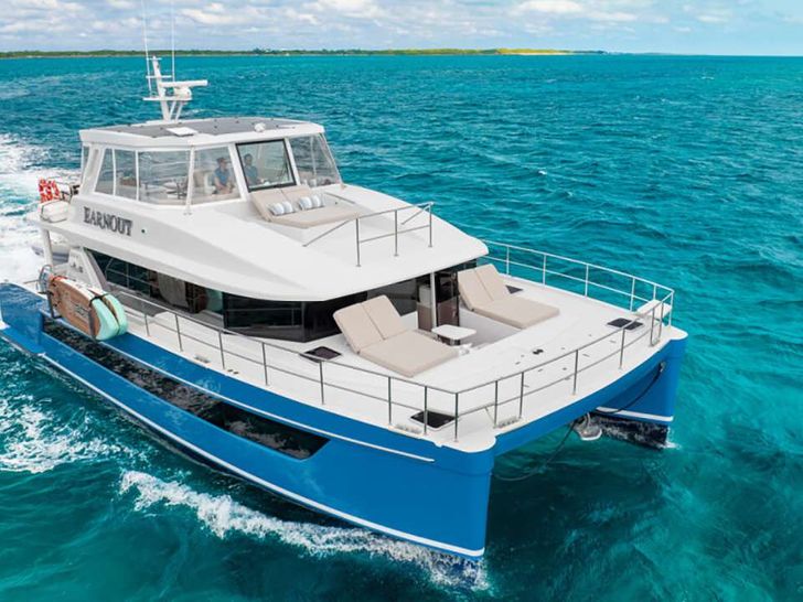 EARNOUT Two Oceans 555 - Sailing EARNOUT Two Oceans 555 - Sailing