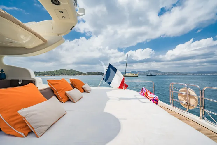 Charter Yacht ECLAT - Leopard 31 - 4 Cabins - Cannes - St Tropez - Monaco - French Riviera