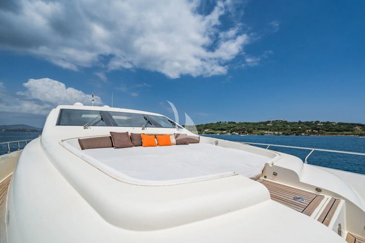 Charter Yacht ECLAT - Leopard 31 - 4 Cabins - Cannes - St Tropez - Monaco - French Riviera